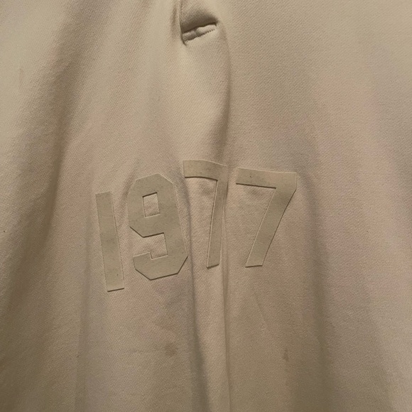 Selling a Fear of God Essential Polo in excellent condition size small. Oversize - Picture 2 of 5